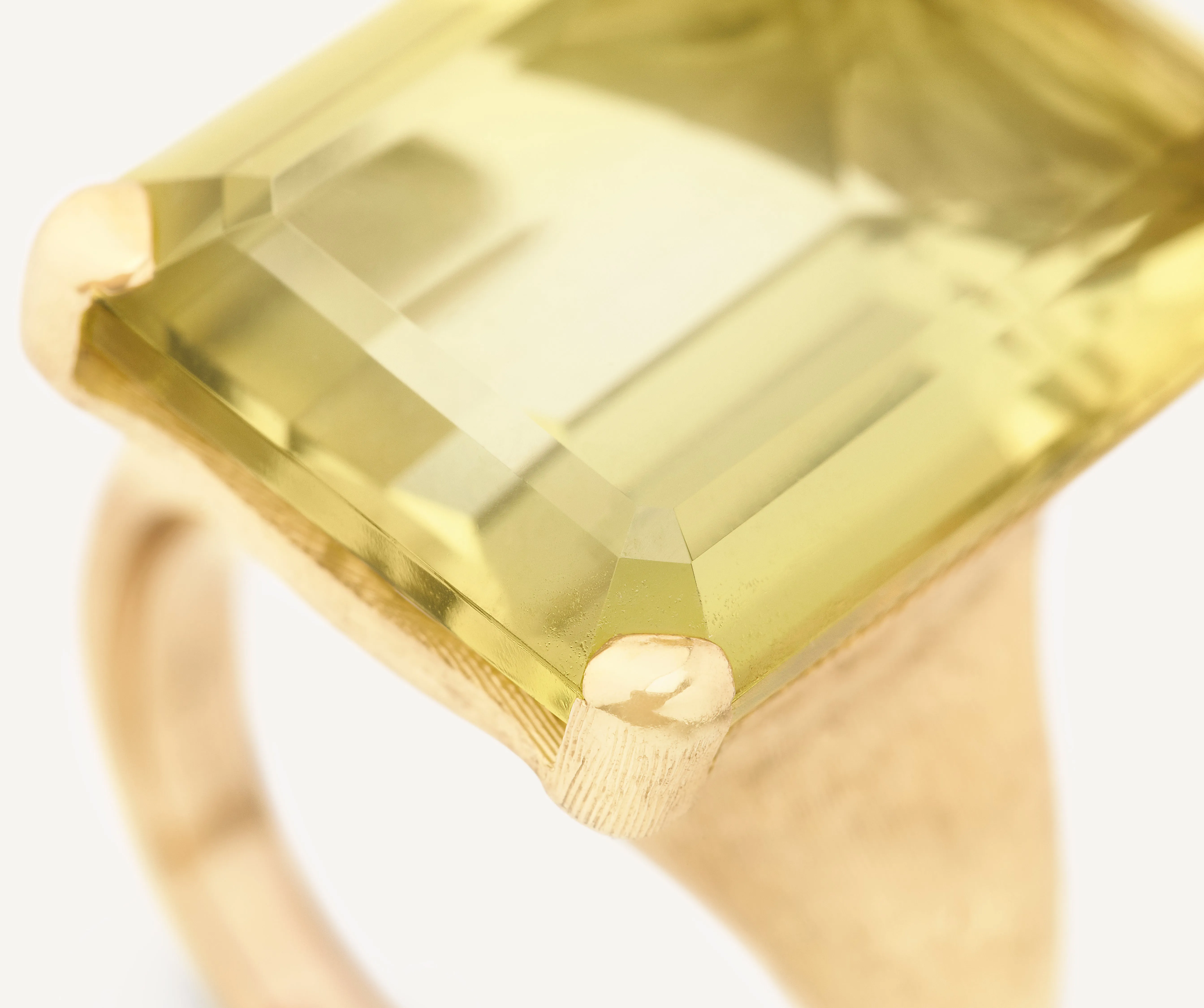 18K Yellow Gold Lemon Citrine Cocktail Ring