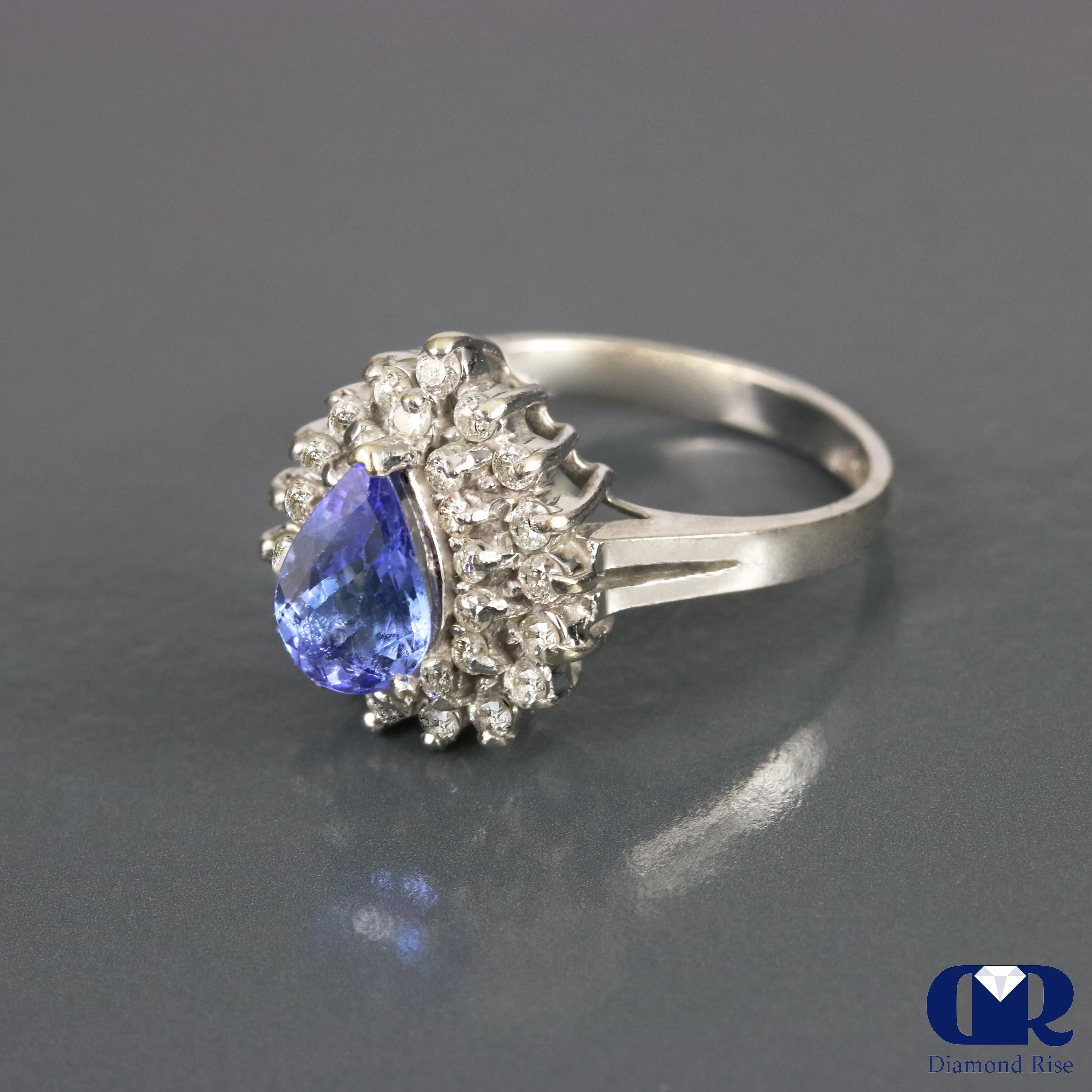 1.95 Ct Natural Tanzanite Pear Shaped Cocktail Ring 14K Gold