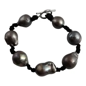 613-10-10 | KNOTTY BRACELET (BLACK ON BLACK)