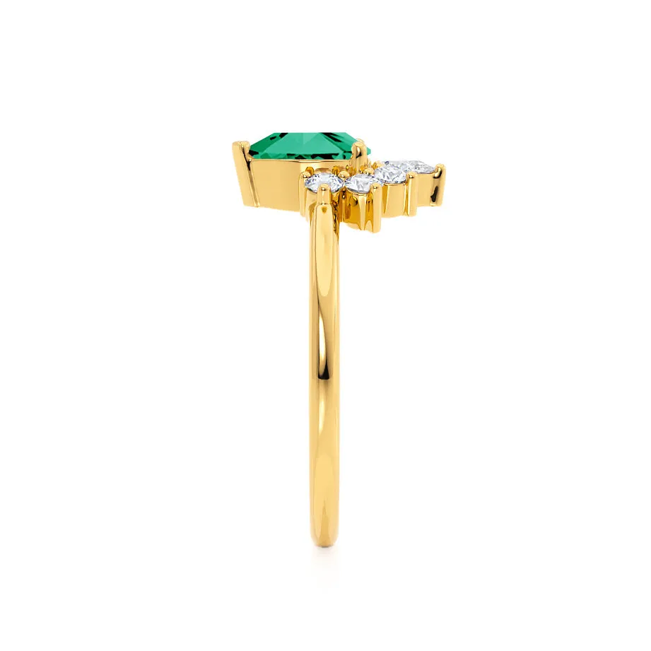 BALLET - Chatham® Pear Emerald & Diamond Half Halo Tiara Ring 18k Yellow Gold