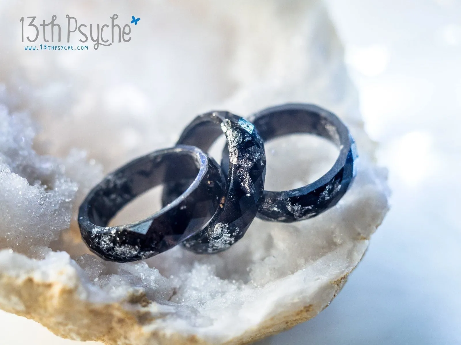 Black and silver flakes faceted resin ring