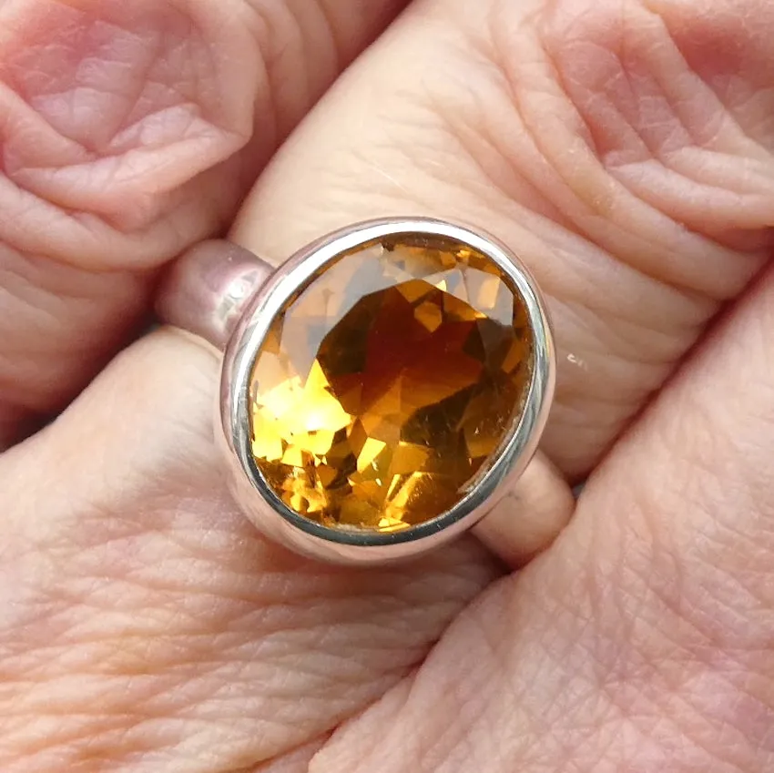 Citrine Ring, Faceted Oval, 925 Silver p1