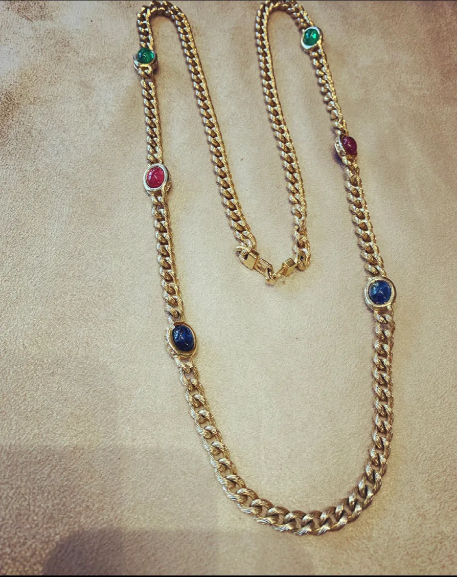 Grosse Long gold chain with emerald sapphire ruby glass