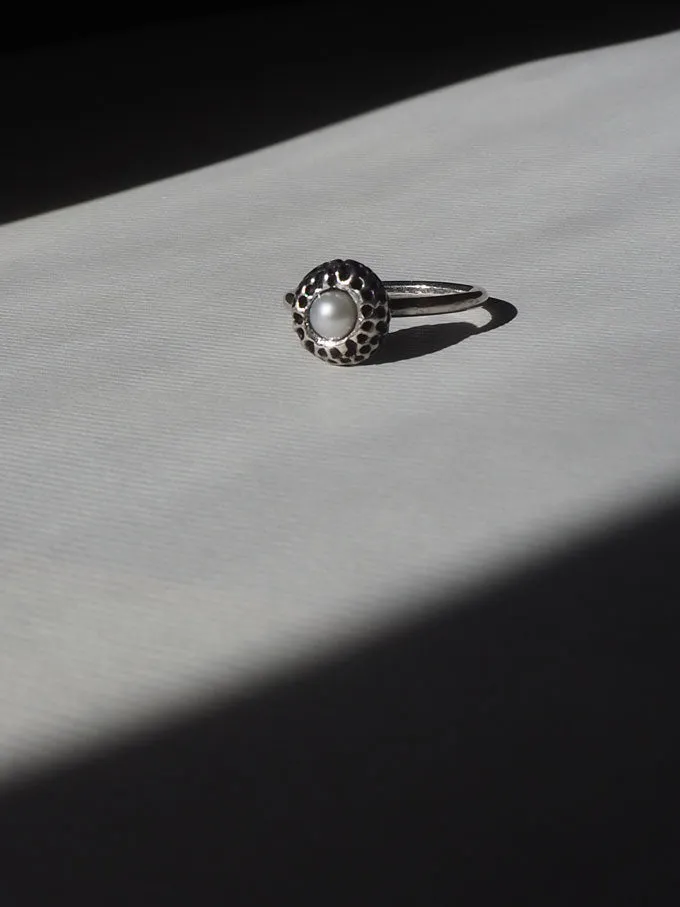 Kina Stackable Ring - Pearl