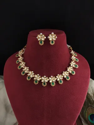 Mesmerizing Floral Design Polki Kundan Necklace Set