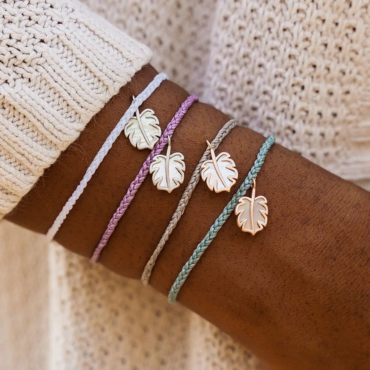 MOTHER OF PEARL MONSTERA CHARM BRACELET | PURA VIDA