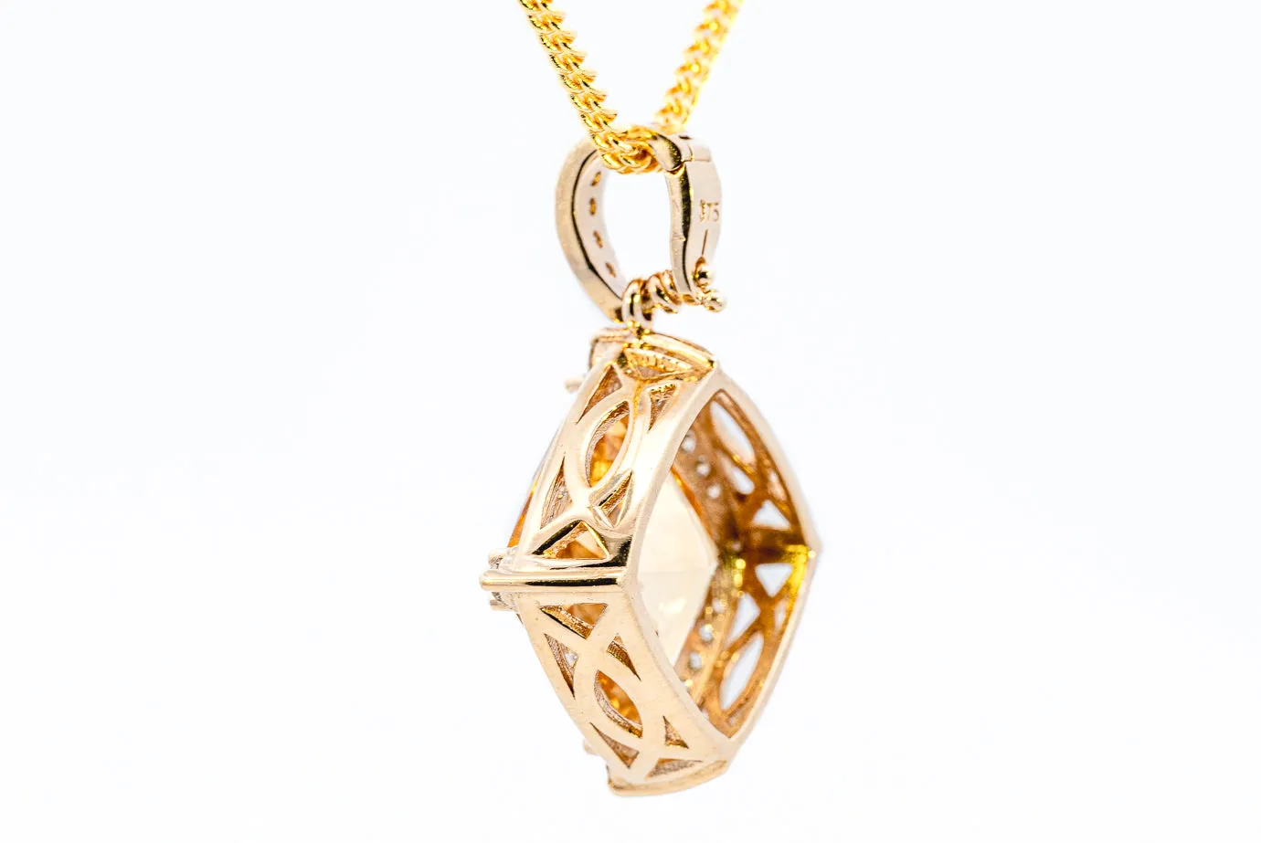 Radiant 9ct Yellow Gold 51-Stone Citrine & Diamond Pendant