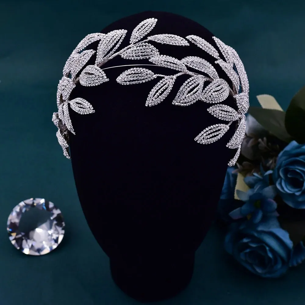 Rhinestone Bridal Tiara: Elegant Wedding Headpiece