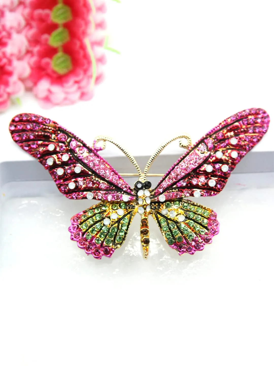 Yellow Chimes Brooch for Women Butterfly Shaped Brooch Fashionable Brooch for Girls and Women (Pink)